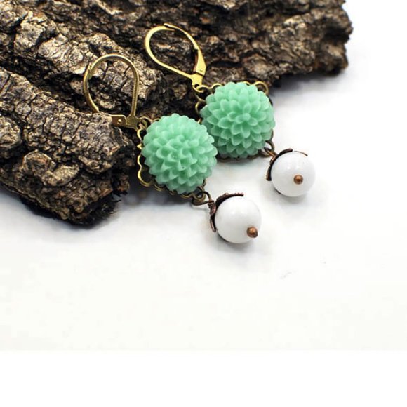 Long Green Floral Cottagecore Earrings. Handmade Jewelry by Michelle Ann - Picture 5 of 5